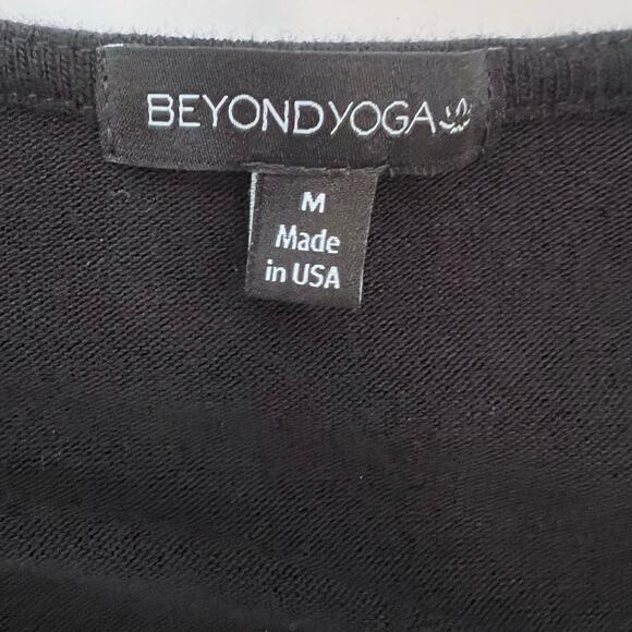 BEYOND YOGA WOMENS CROPPED LONG SLEEVE WRAP FRONT TOP BLACK SIZE MEDIUM - Picture 11 of 13